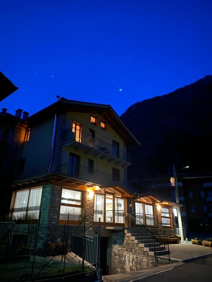 Bed and Breakfast A Fil Di Cielo Val Masino Exteriér fotografie